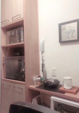 Image 19 - 931036