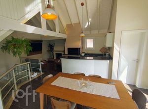 Image 3 - 931039