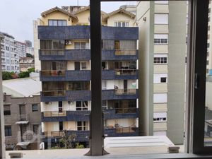Image 4 - 931041