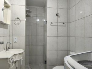 Image 7 - 931041