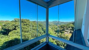 Image 8 - 931042
