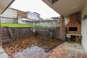 Image 28 - 931046