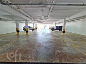 Image 8 - 931047