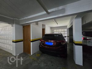 Image 10 - 931100