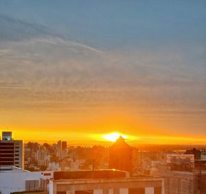 Image 1 - 931106