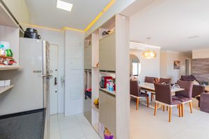 Image 13 - 931152