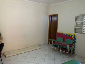 Image 15 - 931186