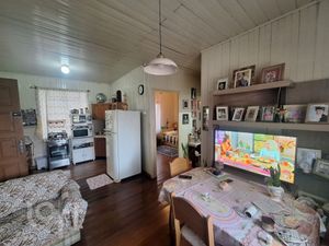 Image 6 - 931187