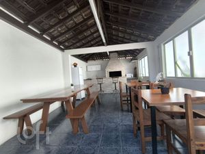 Image 21 - 931348