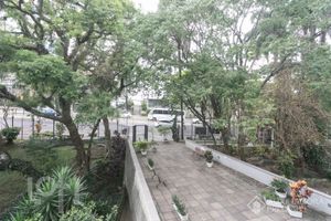 Image 36 - 931351