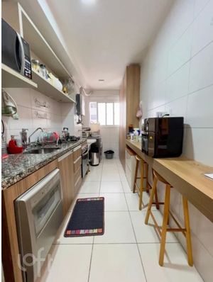 Image 3 - 931399