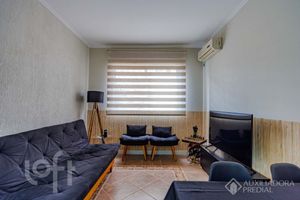 Image 1 - 931426