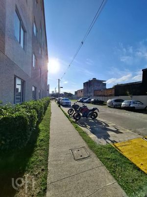 Image 10 - 931431