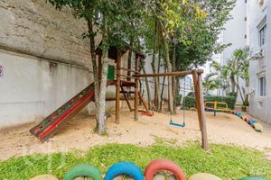 Image 4 - 931435