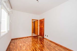 Image 3 - 931478
