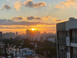 Image 27 - 931510
