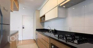Image 6 - 931510