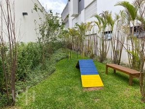 Image 18 - 931510