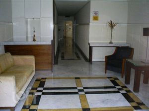 Image 6 - 931527