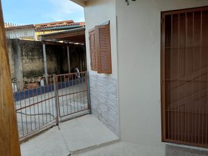 Image 2 - 931567