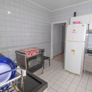 Image 2 - 931568