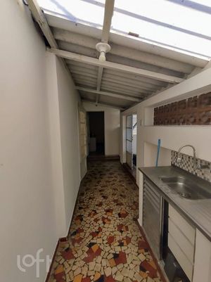Image 5 - 931577