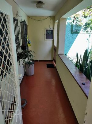 Image 15 - 931577