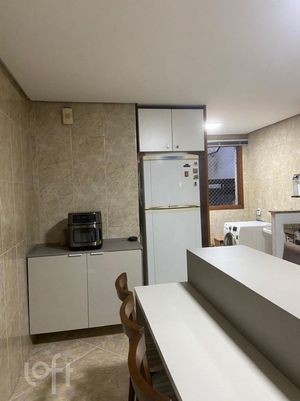 Image 18 - 931590