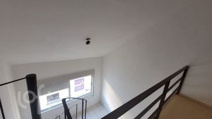 Image 3 - 931605