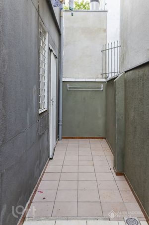 Image 7 - 931614