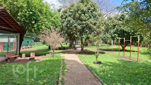 Image 4 - 931617