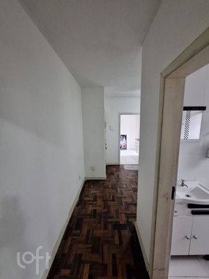 Image 7 - 931617
