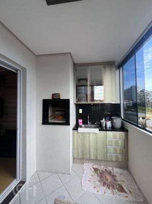 Image 3 - 931630