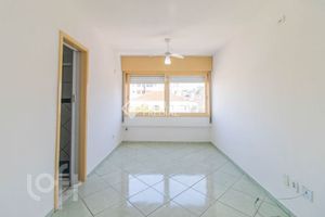 Image 9 - 931638