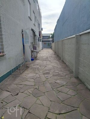 Image 16 - 931668