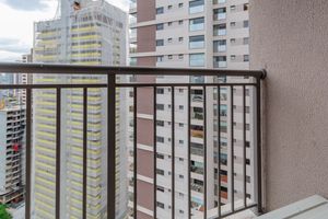 Image 2 - 931700