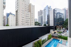 Image 17 - 931703