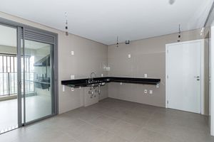 Image 38 - 931703