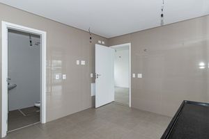 Image 37 - 931703