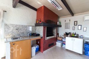 Image 4 - 931765