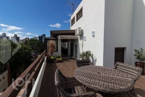 Image 2 - 931765
