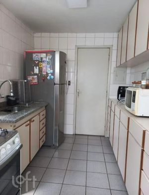 Image 3 - 931771