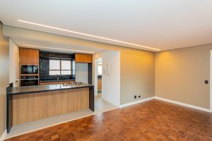 Image 6 - 931791