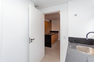 Image 33 - 931791