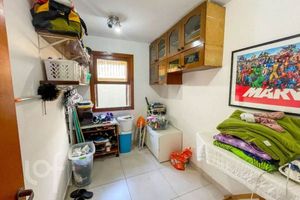Image 96 - 931810