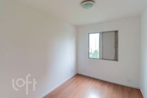 Image 7 - 931812
