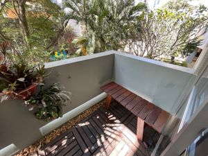 Image 3 - 931826