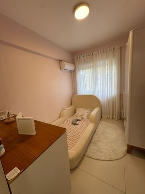 Image 11 - 931827