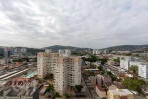 Image 18 - 931858