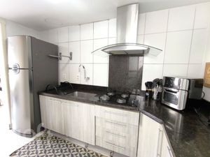 Image 15 - 931860